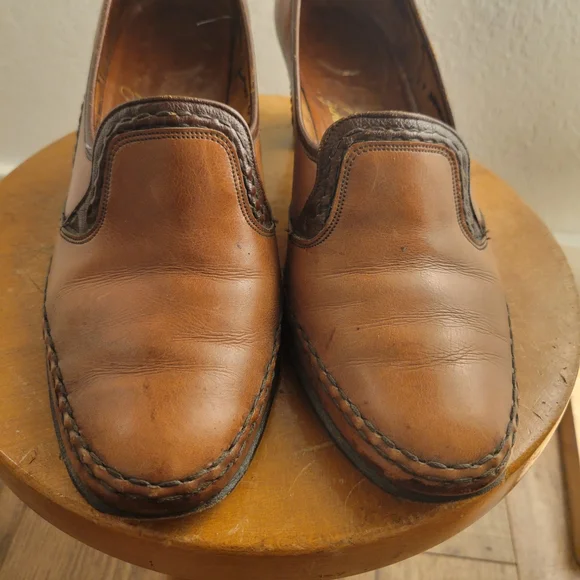 2 For $20 - Vintage Brown Leather Women's Loafers - Picture 4 of 9
